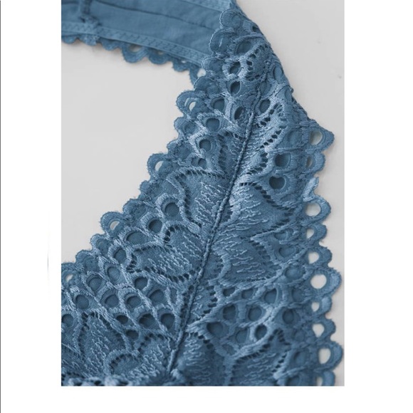 Lace Detail Adjustable Premium Bralette - Picture 3 of 5